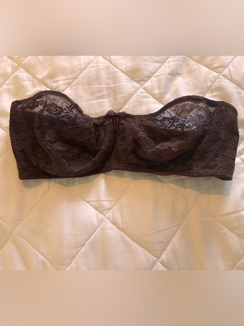 Strapless Lace Bandeau Bra in Chocolate